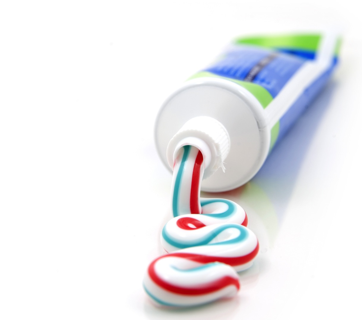 Rengøring af tandpastapletter | Tandpasta kan