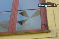 Udskiftning af vindue (enkelt lag glas med kit)
