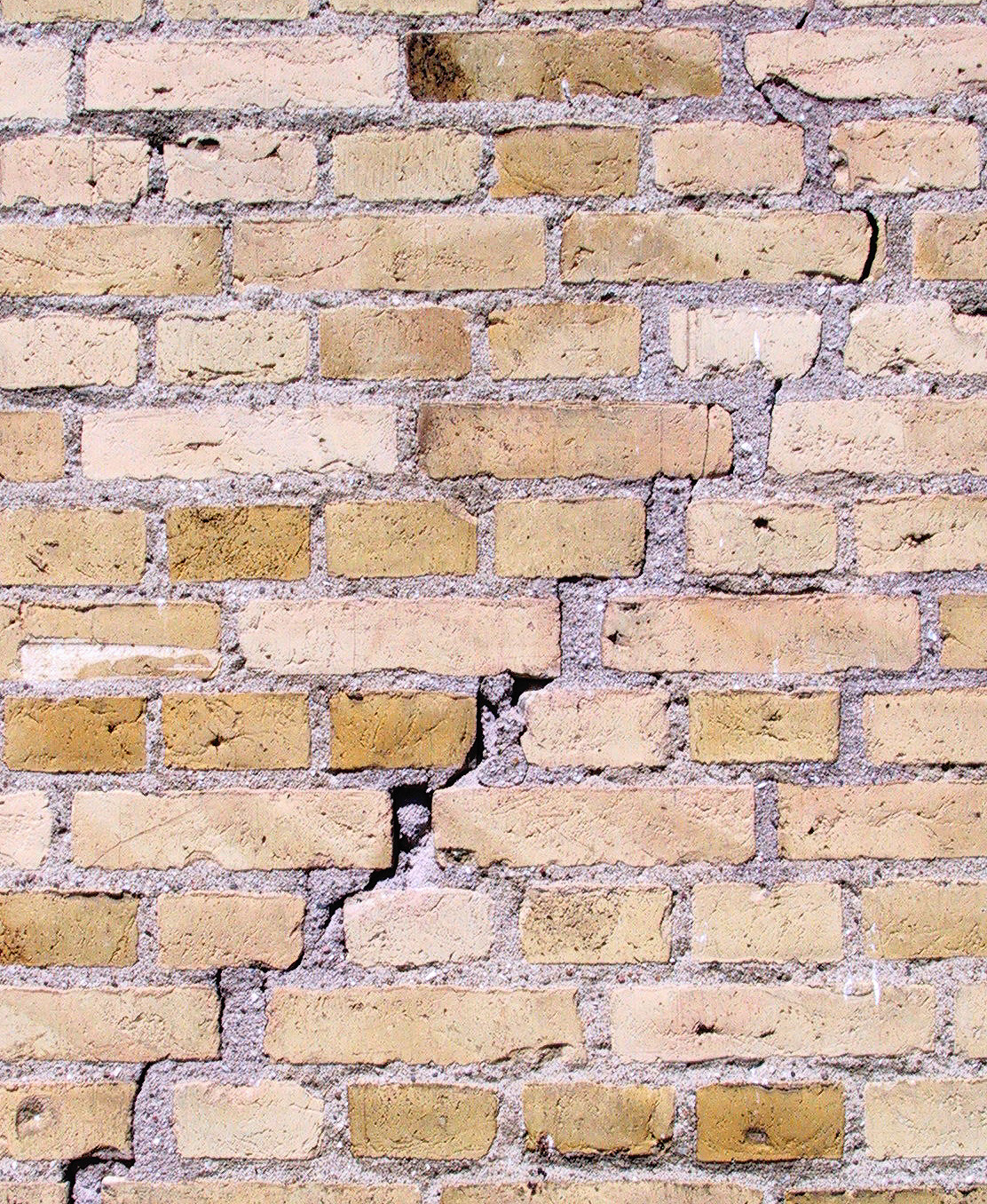 Hjælp hvis huset synker - huse med støbt fundament