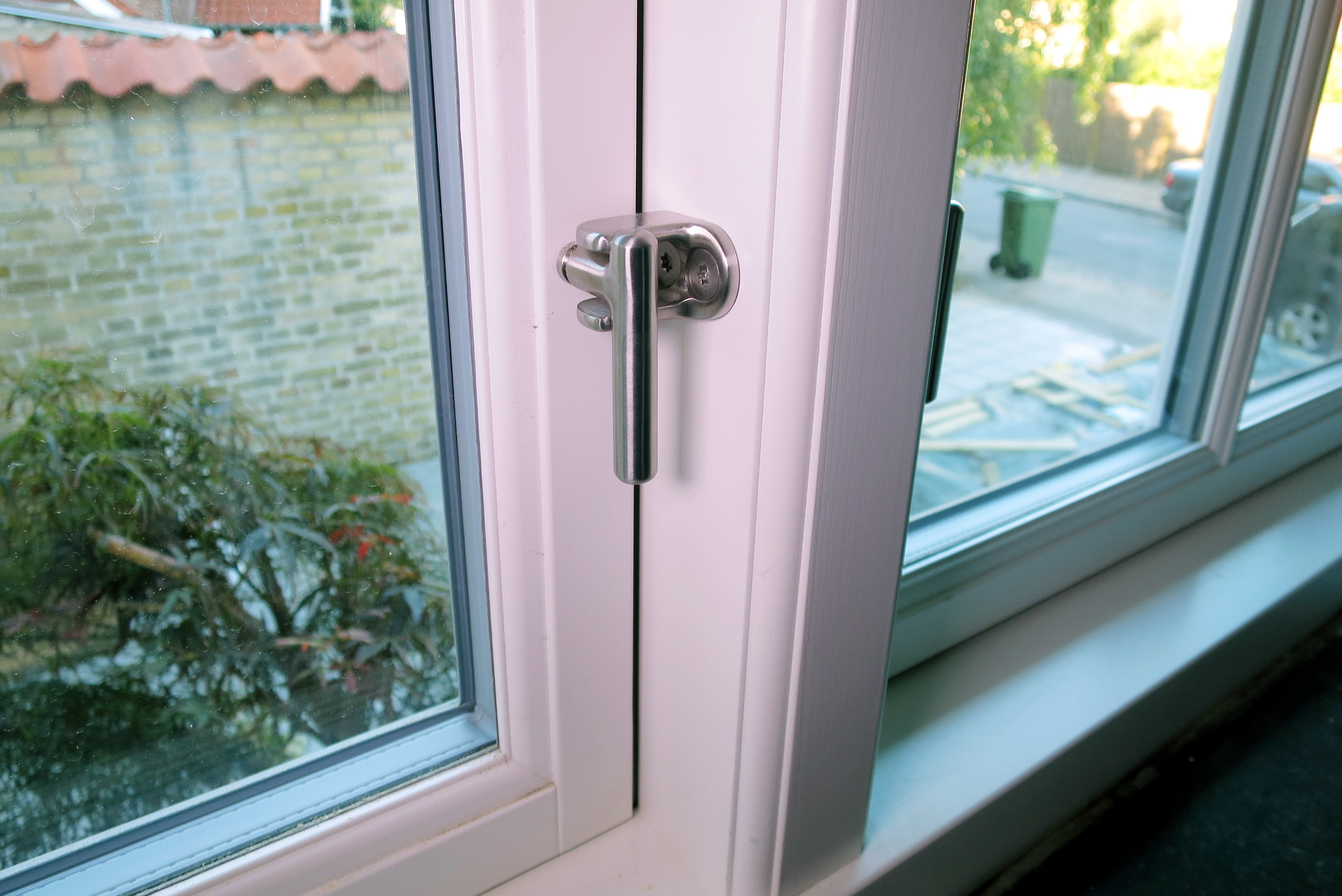 Montage af indbrudsikker vindueshasp