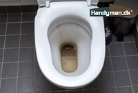 Afkalkning af toiletkumme