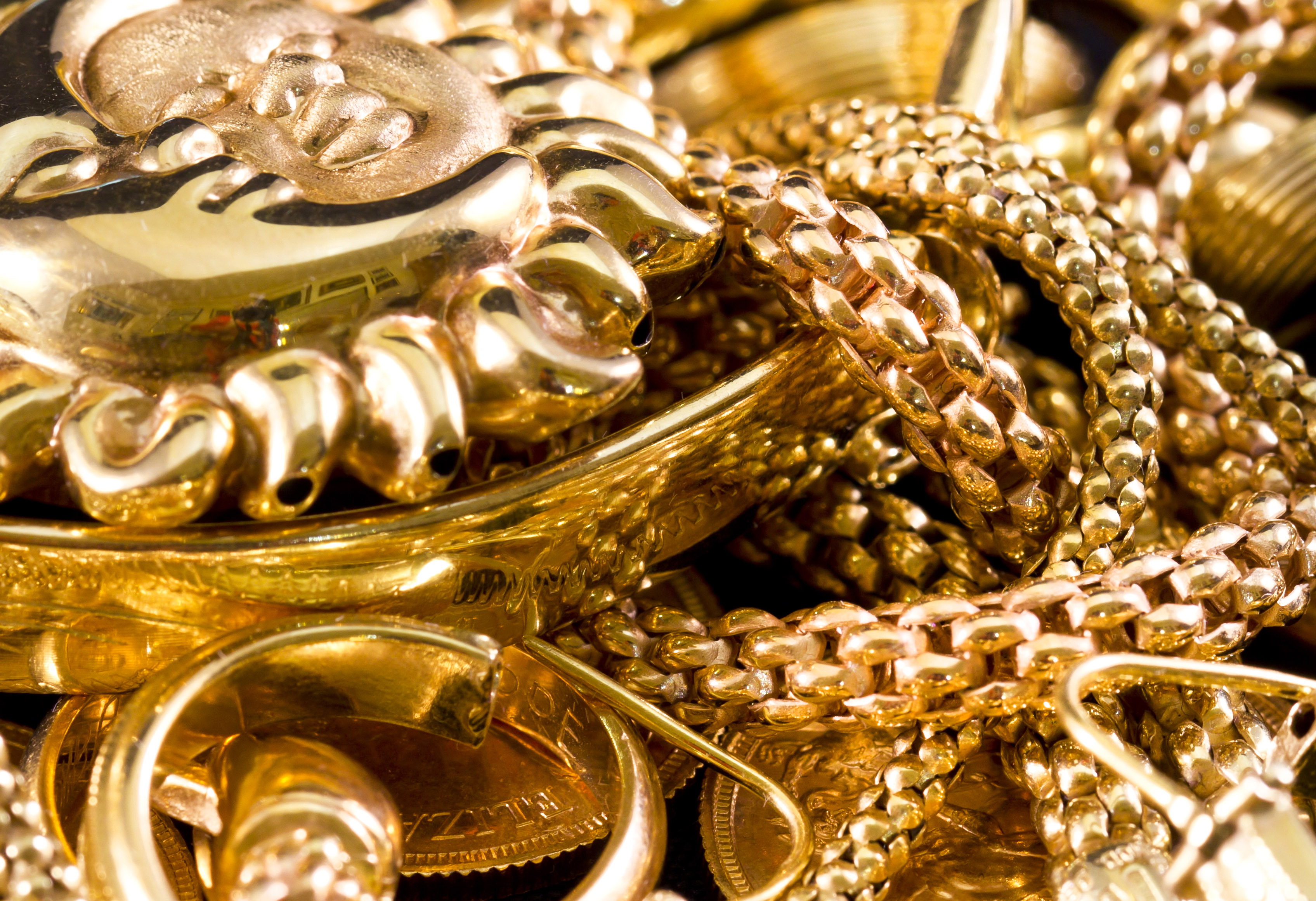 opbevaring besværlige slidbane Rengøring af guldsmykker | Rensning af guld
