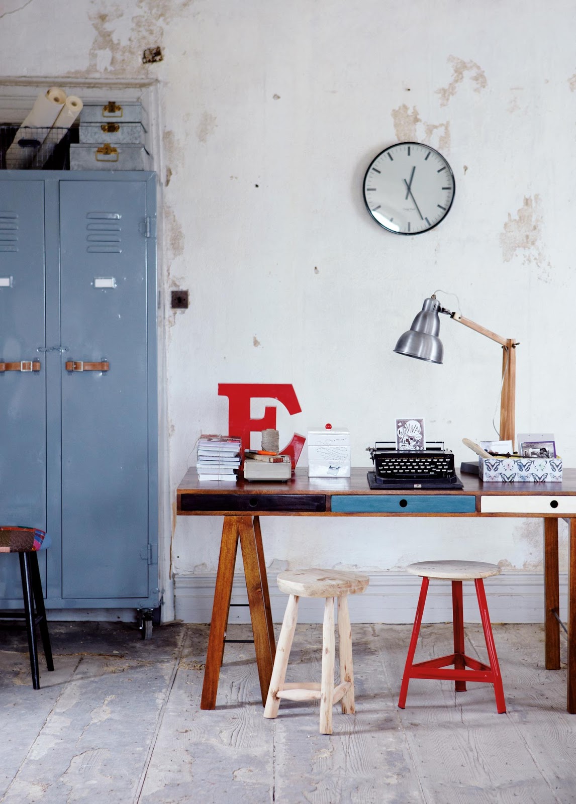 Indret billigere med tal, bogstaver og lamper