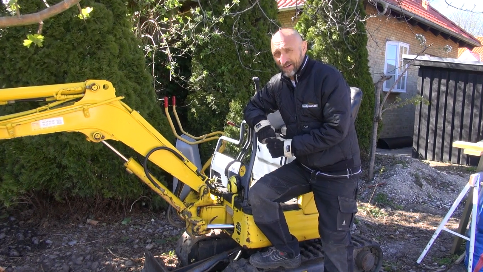 Grav selv med en gravemaskine