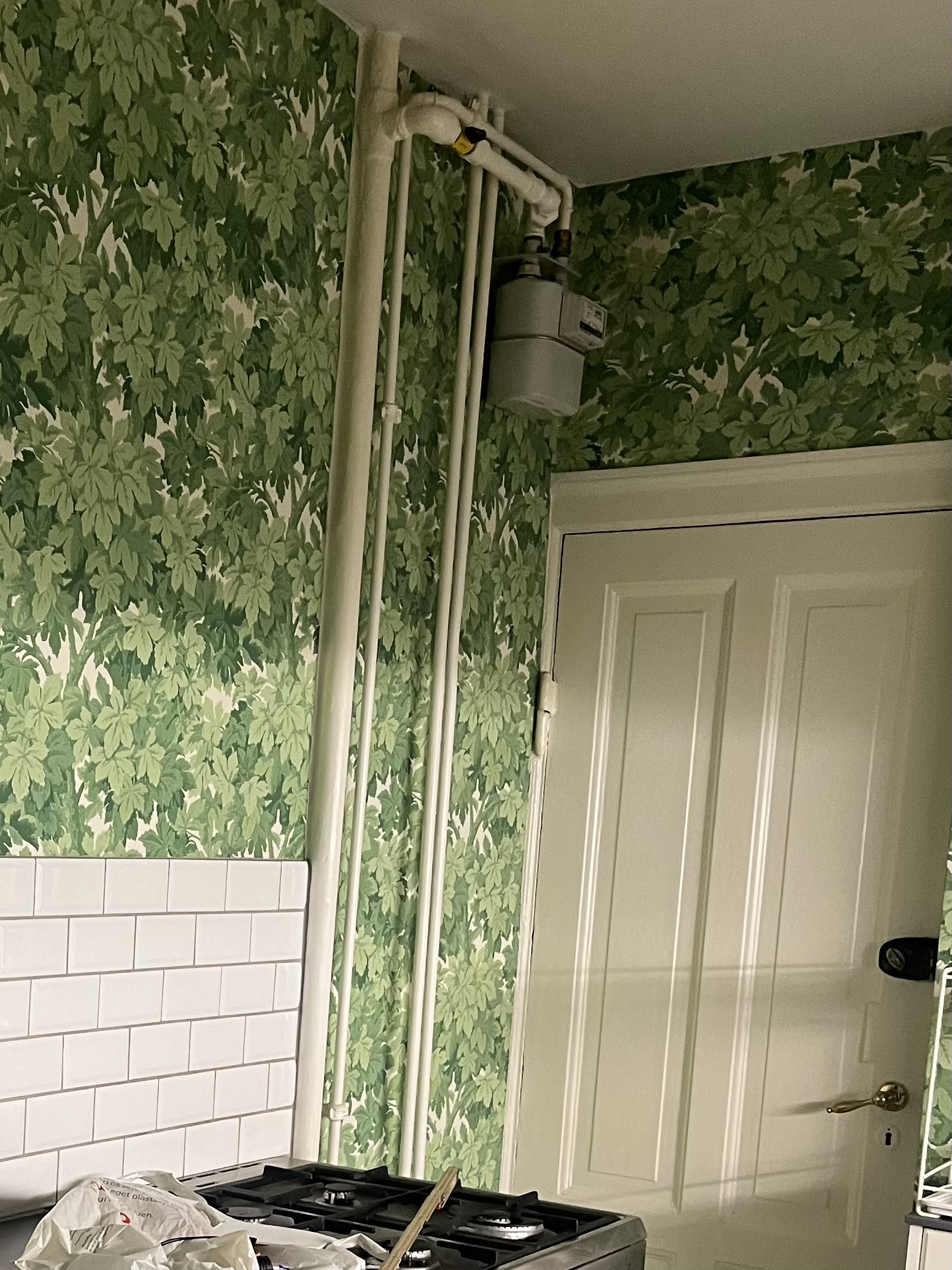 Installation af vaskemaskine og fjernelse af gasinstallation...