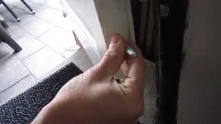 Enkel tyverisikring af dørens hængselside